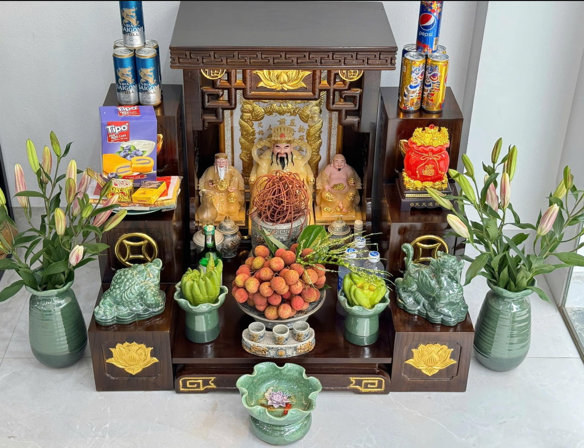 Hướng dẫn sử dụng bát thả hoa đặt bàn thờ Thần Tài